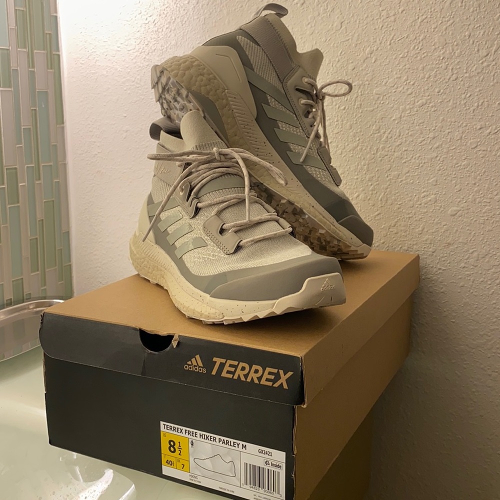 ADIDAS X PARLEY WOMEN'S TERREX HIKING Boot/Sneaker - Picture 4 of 5